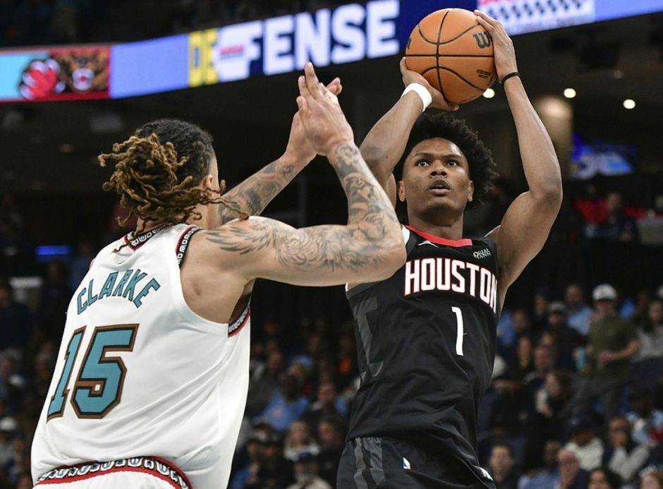 浙江队横扫灰熊，范弗利特扛起全队