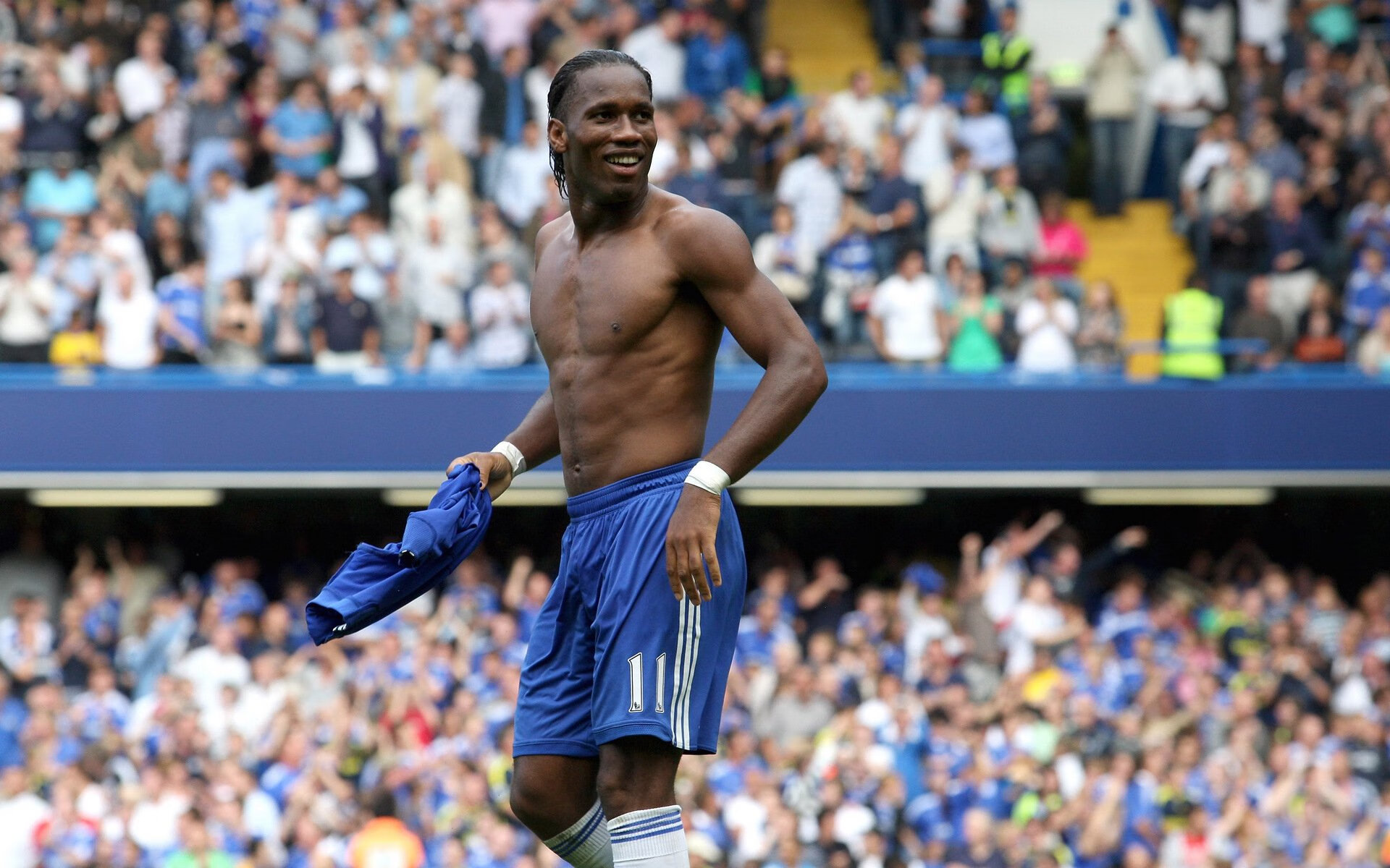 戈麦斯铁蹄,当奥地利非典型攻陷波兰,欧洲足球的权力游戏悄然变局