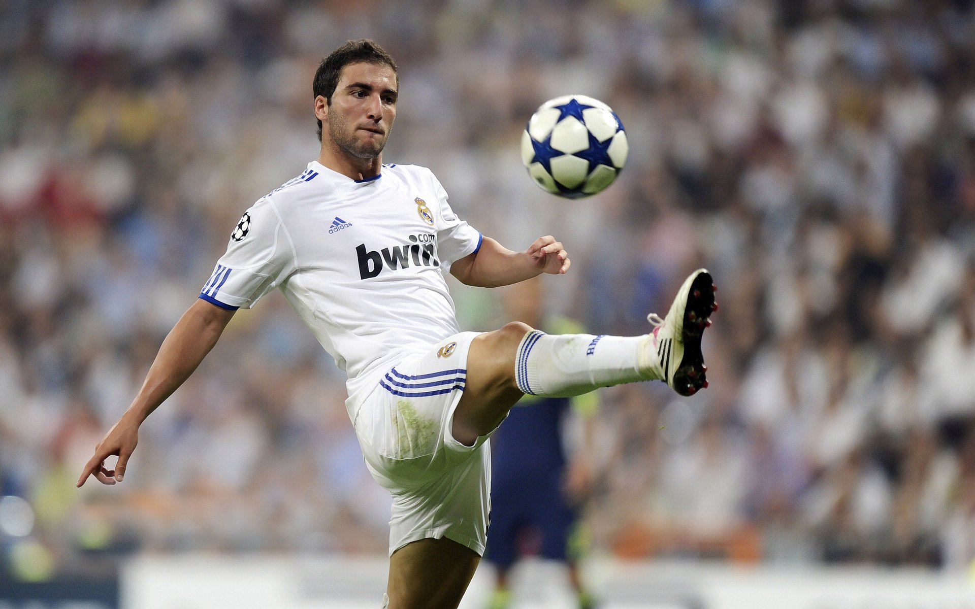 湖人力克黄蜂,武切维奇成为关键先生,一个被低估的非典型英雄